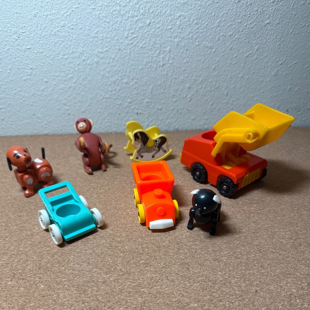 Vintage‎ Fisher Price Little People Stroller, Train, Animals Front Loader 1972